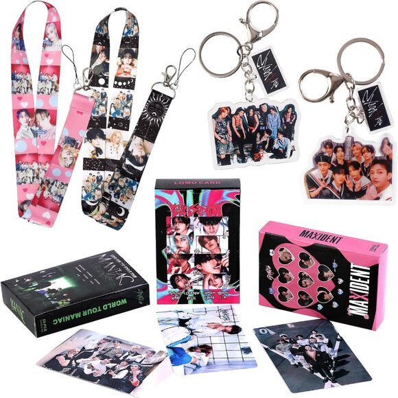 Stray Kids Merch Gift Box Set Including Photocard Holder, 3 Styles 165 Postcards - Picture 5 of 7
